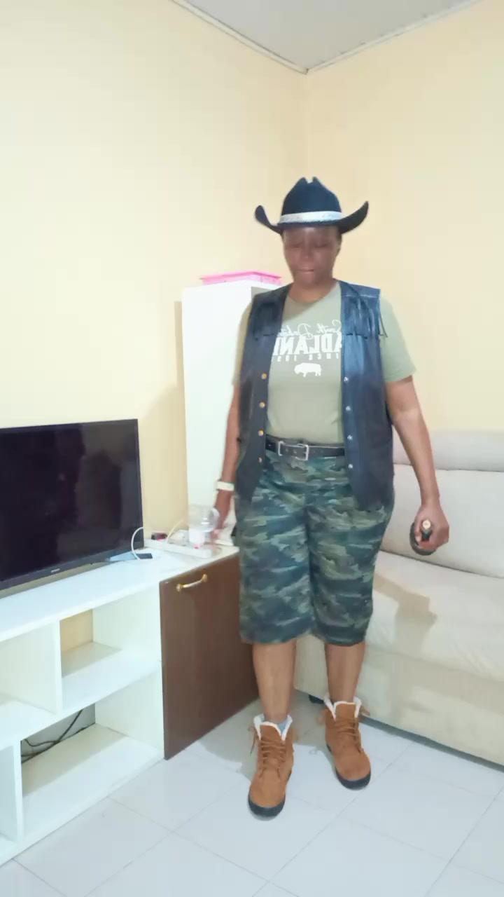 @Dancing cowgal 001