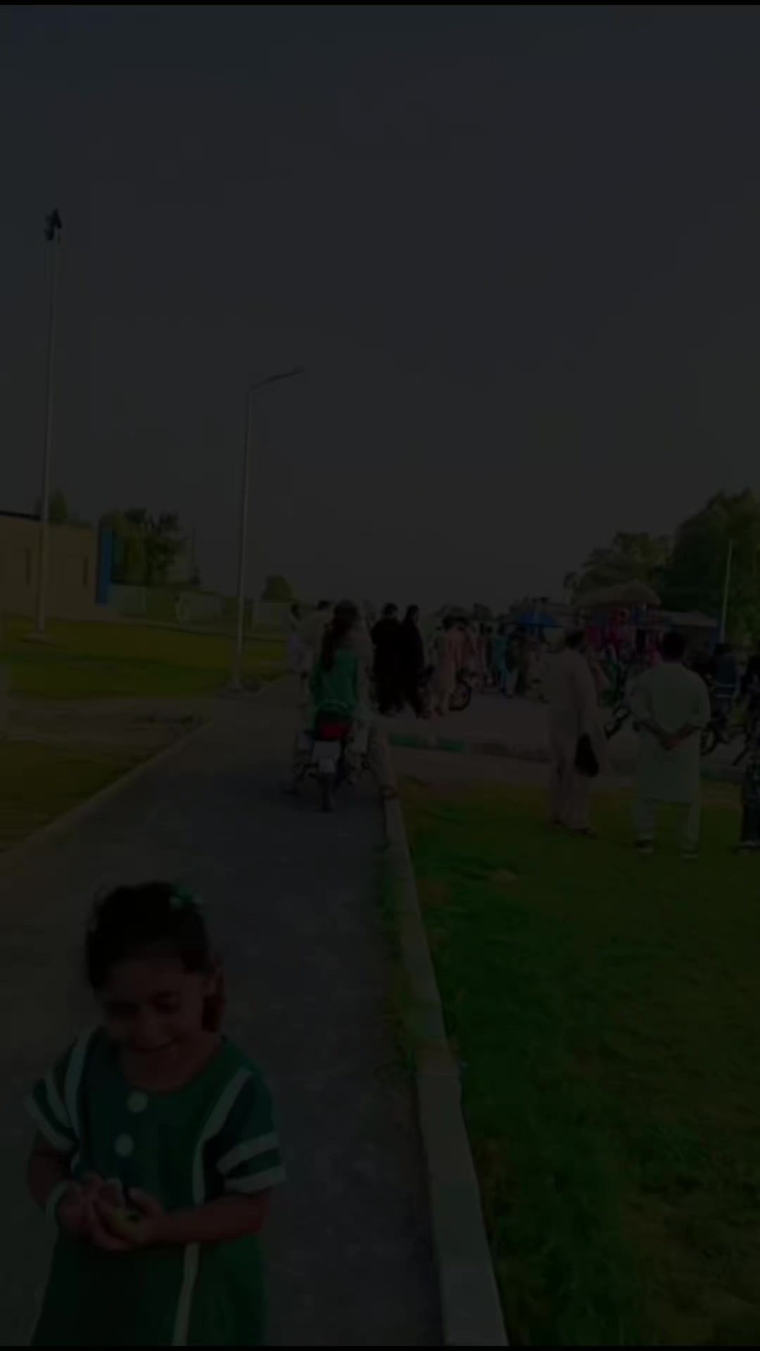 @awara...panxhiii 😎🔥