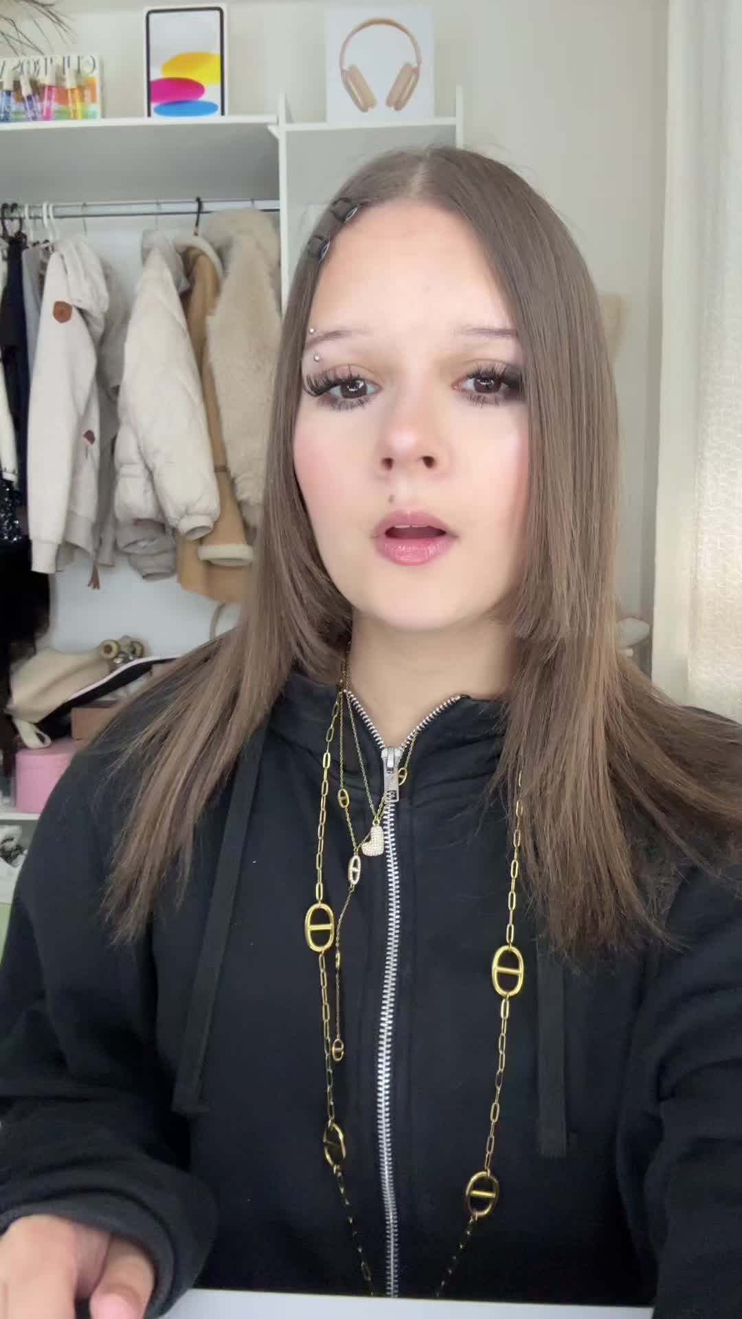 @𝐿𝑜𝑎𝑛𝑒𝑒&rsquo;🤍