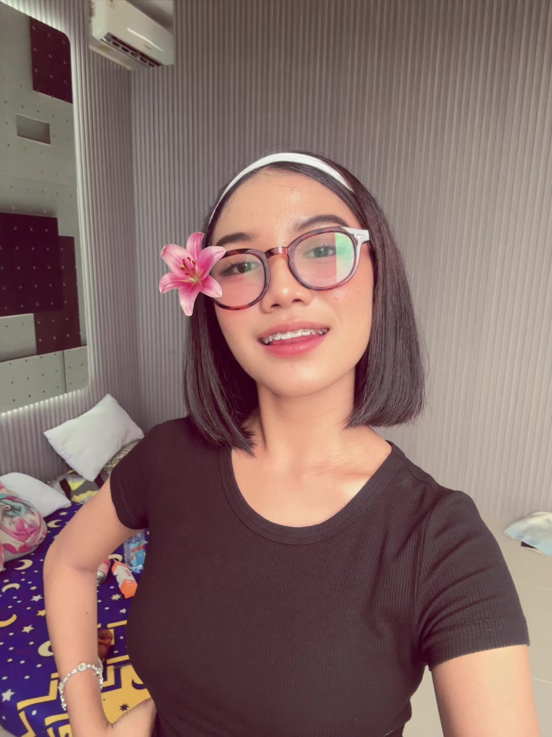 @𝐚𝐧𝐢𝐬