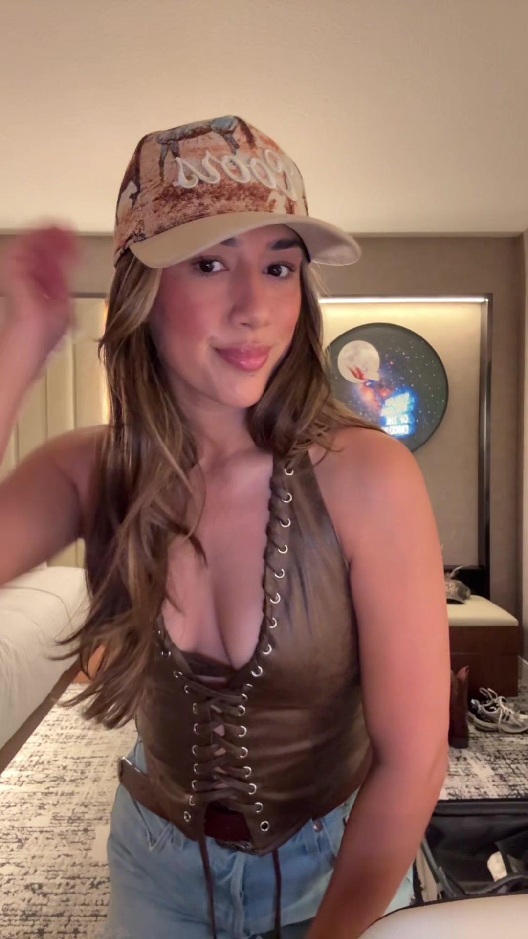 @Anahi