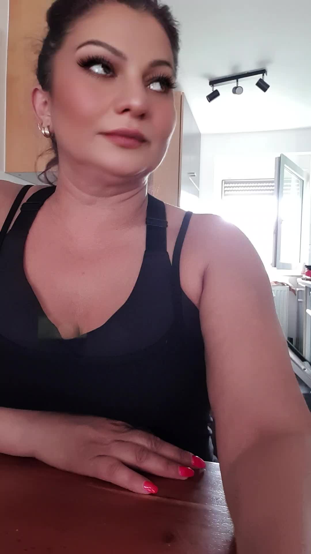 @G&uuml;lay Mor