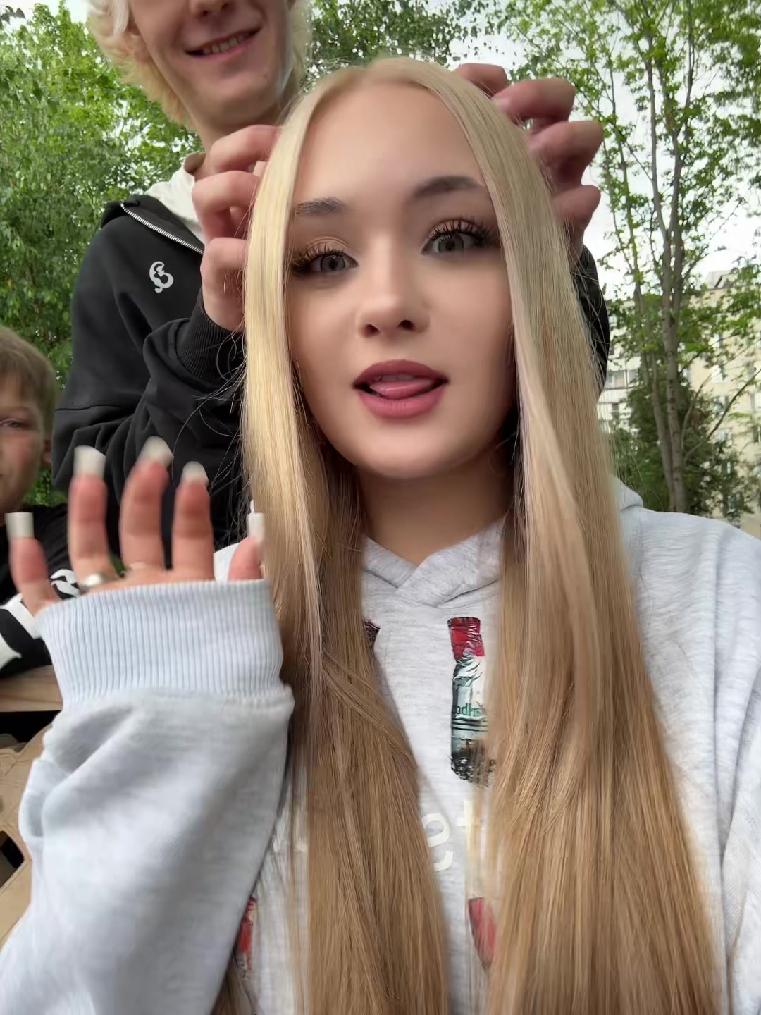 @Алёнк