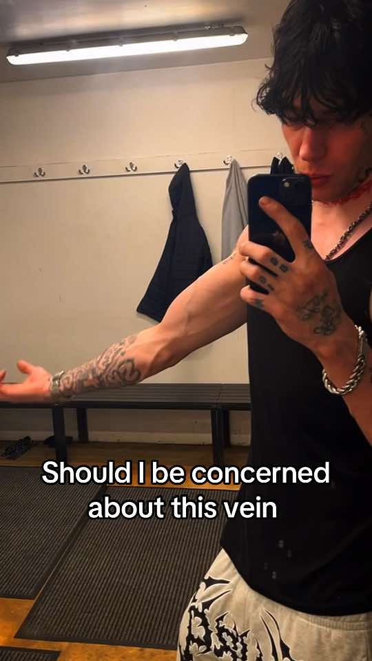 @Crashh
