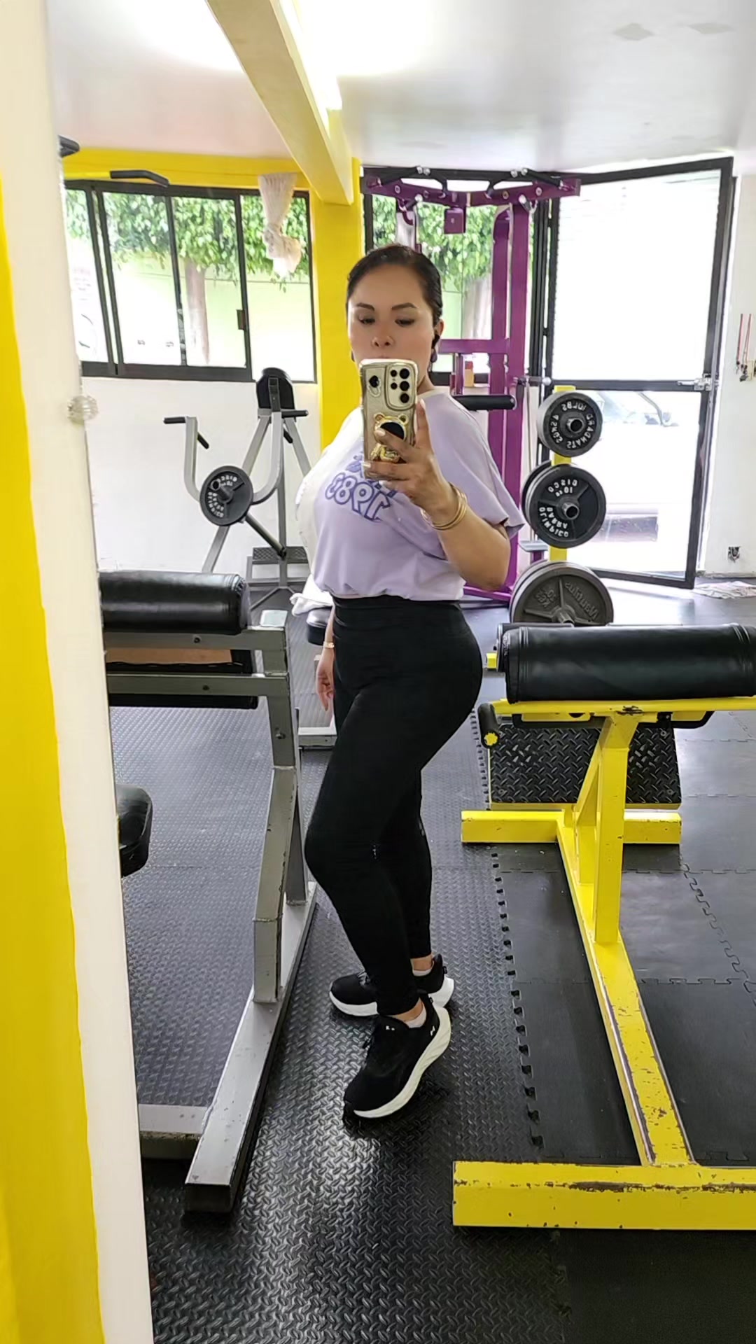 @LUCERO222