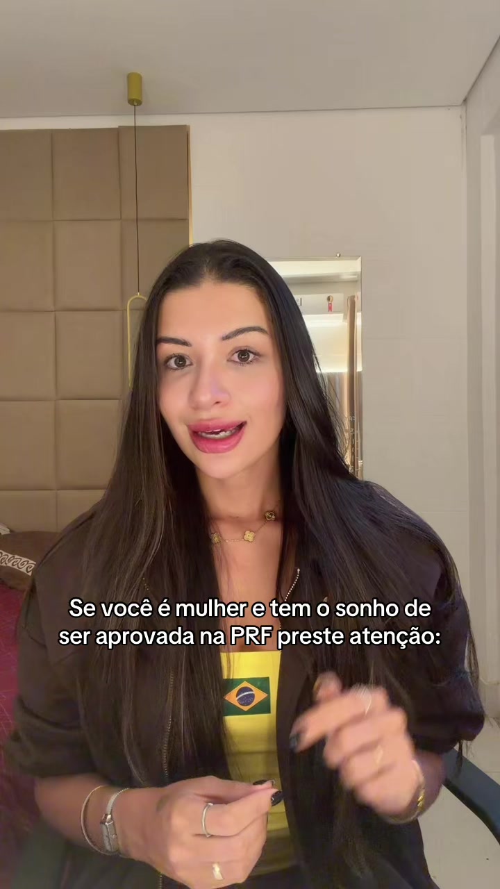@Vitória Mendes