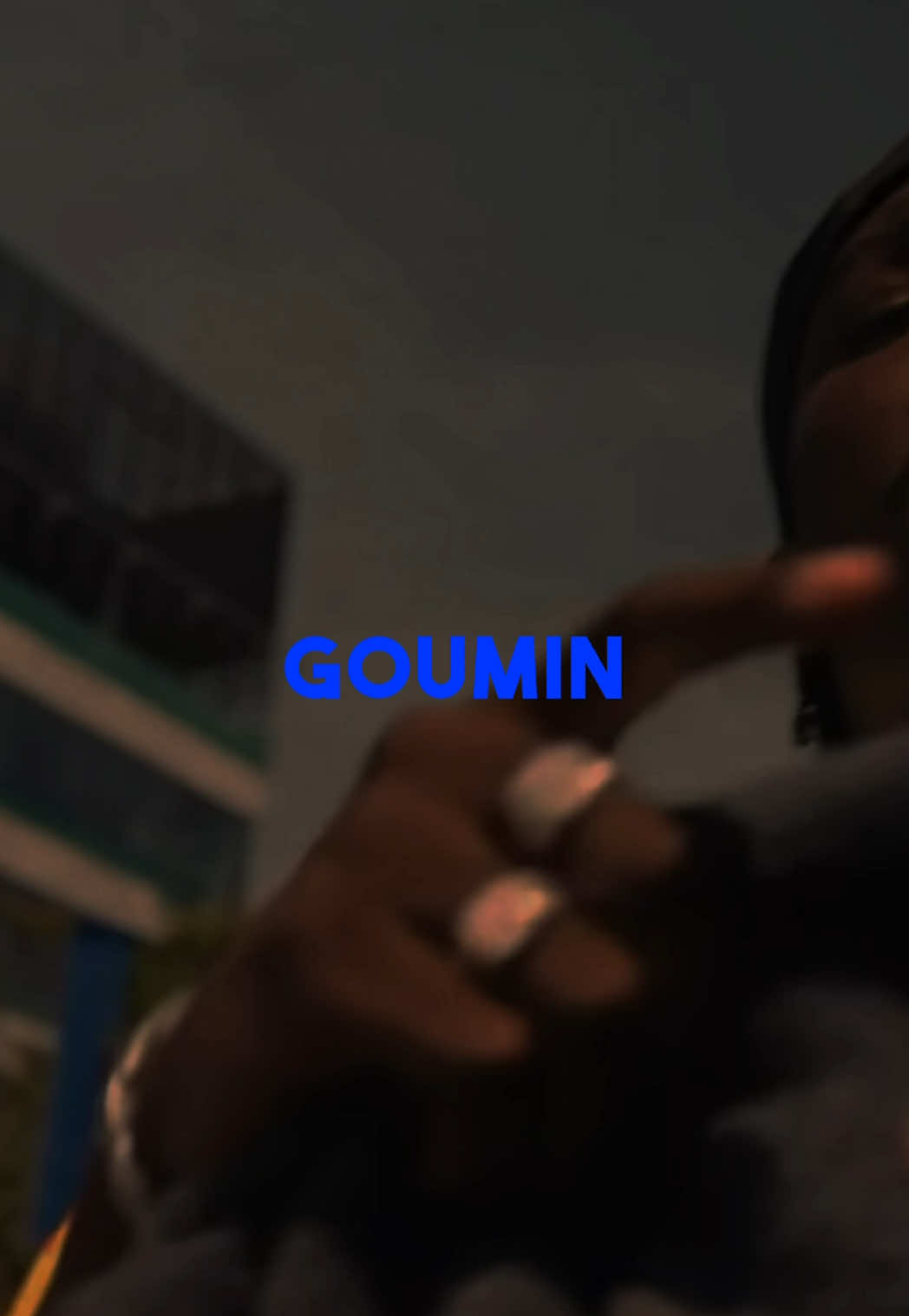 @️