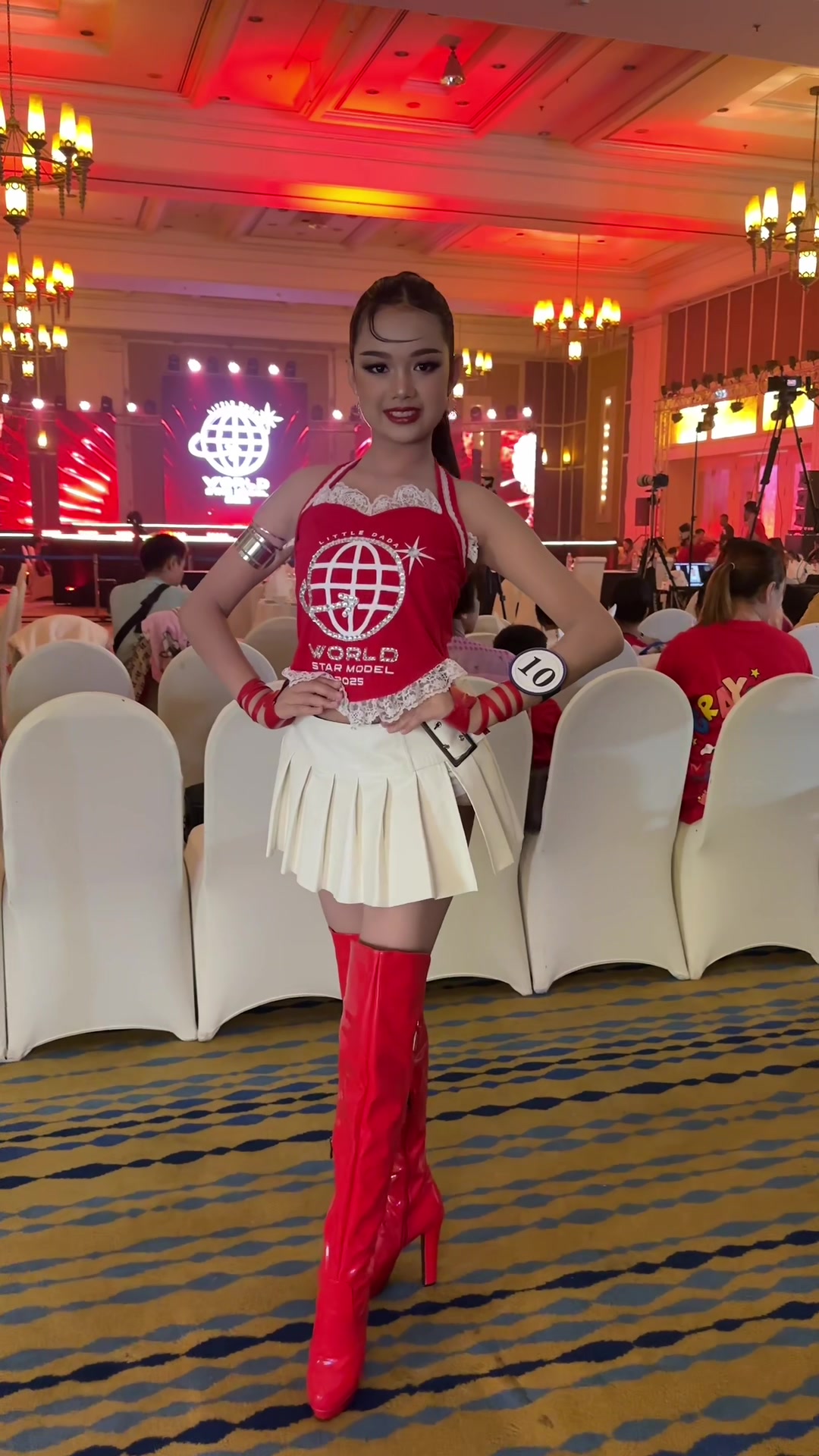 @น้องน้ำเพชร พลอยนภัส