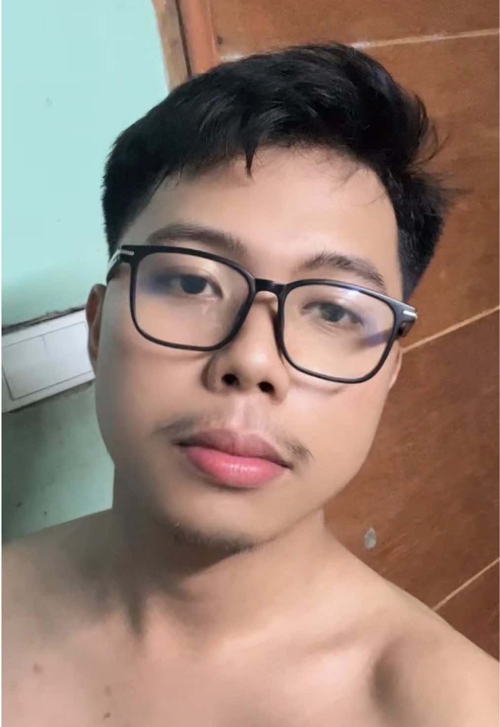 @Itskiminggie on ig
