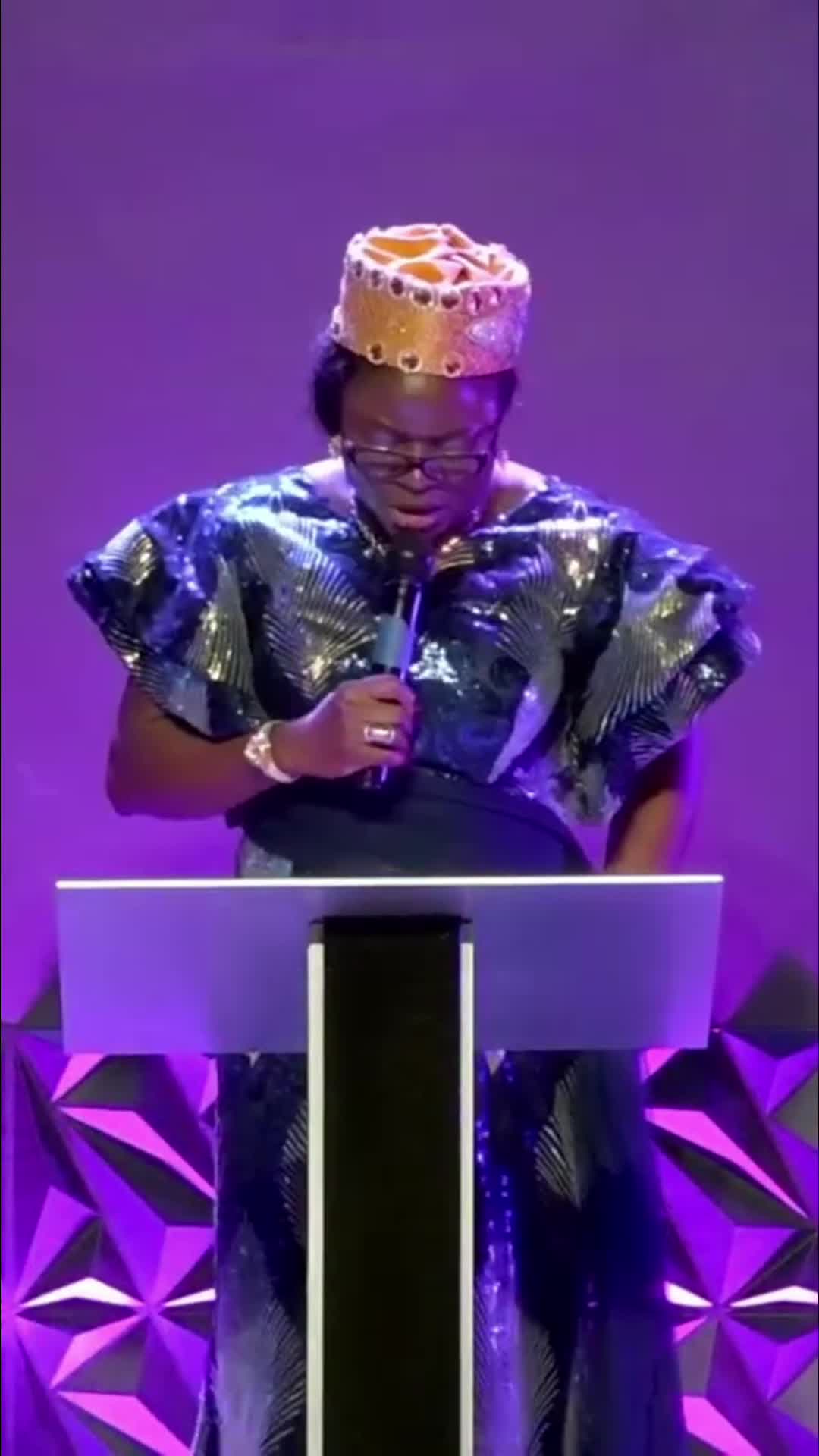 @First Lady Vee