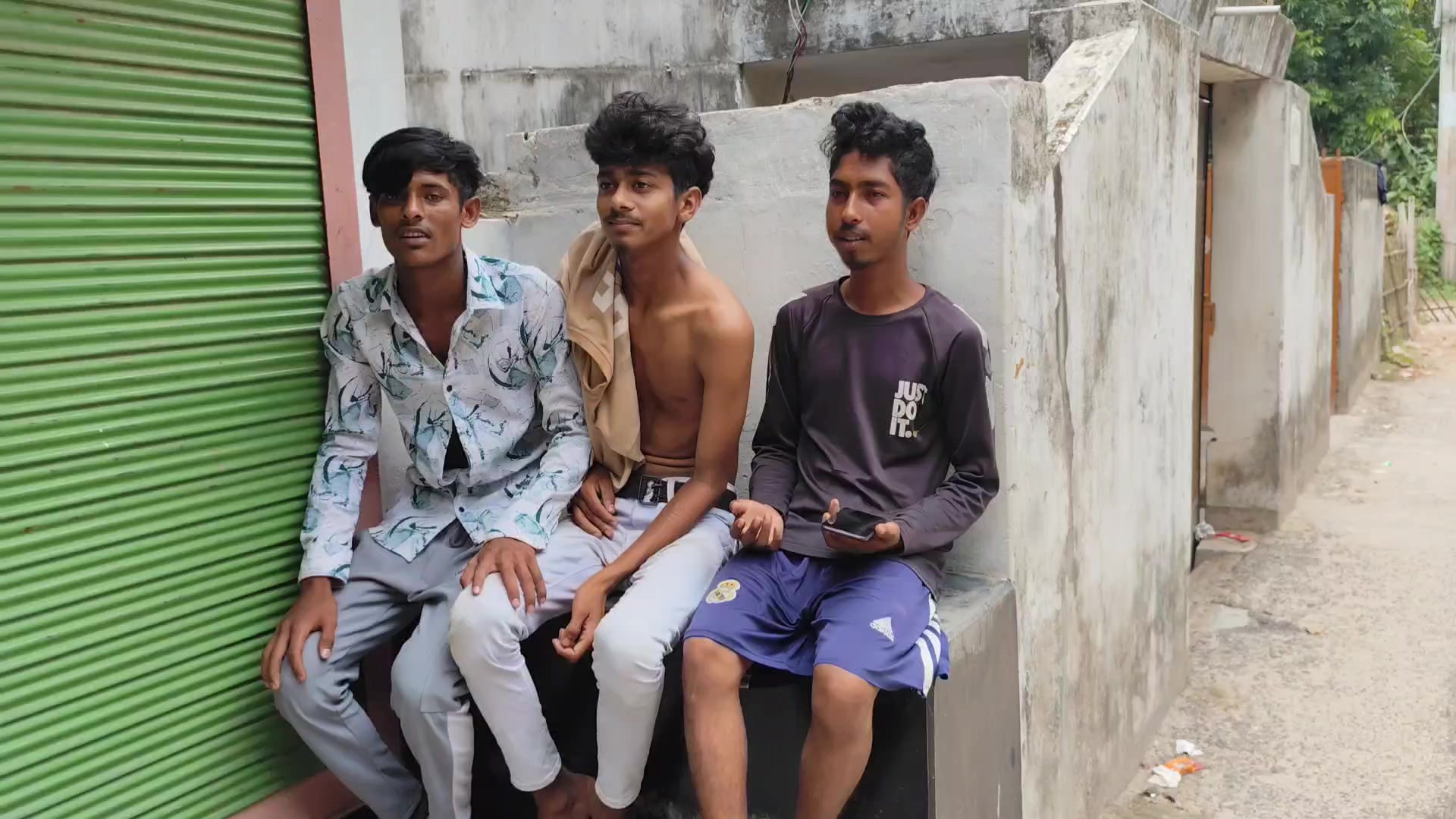 @,,😊লাকি ভাই🤭🥴