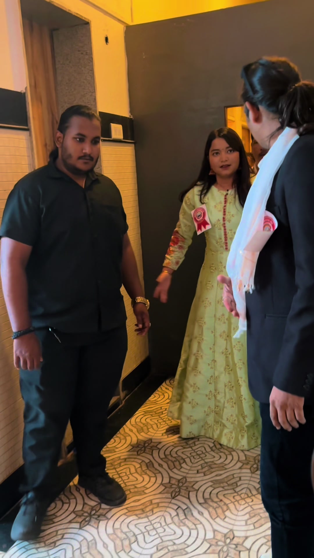 @Simran pariyar🎵