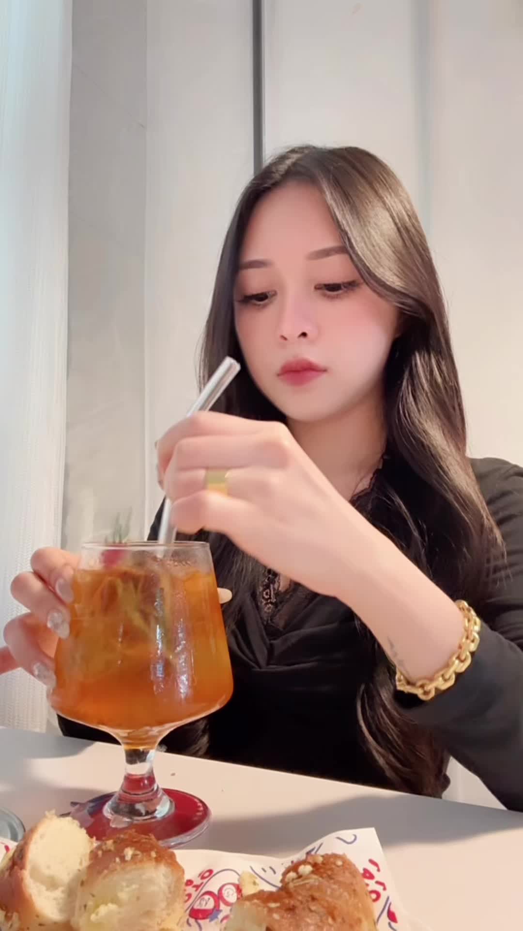 @AMY