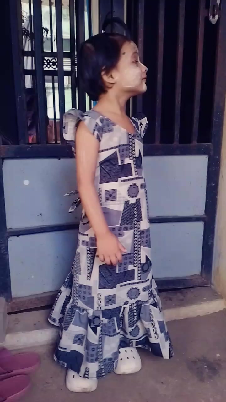 @&pound;,,A၊ T&bull;&pound;