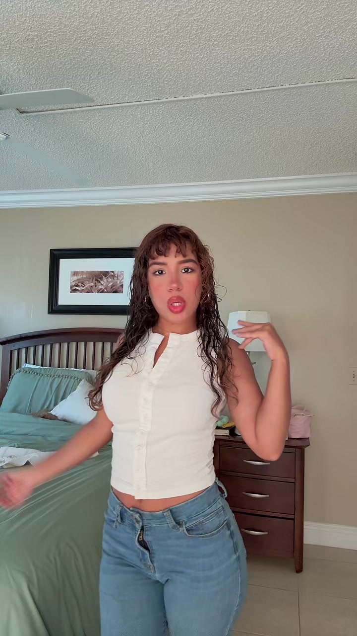 @heyvikka