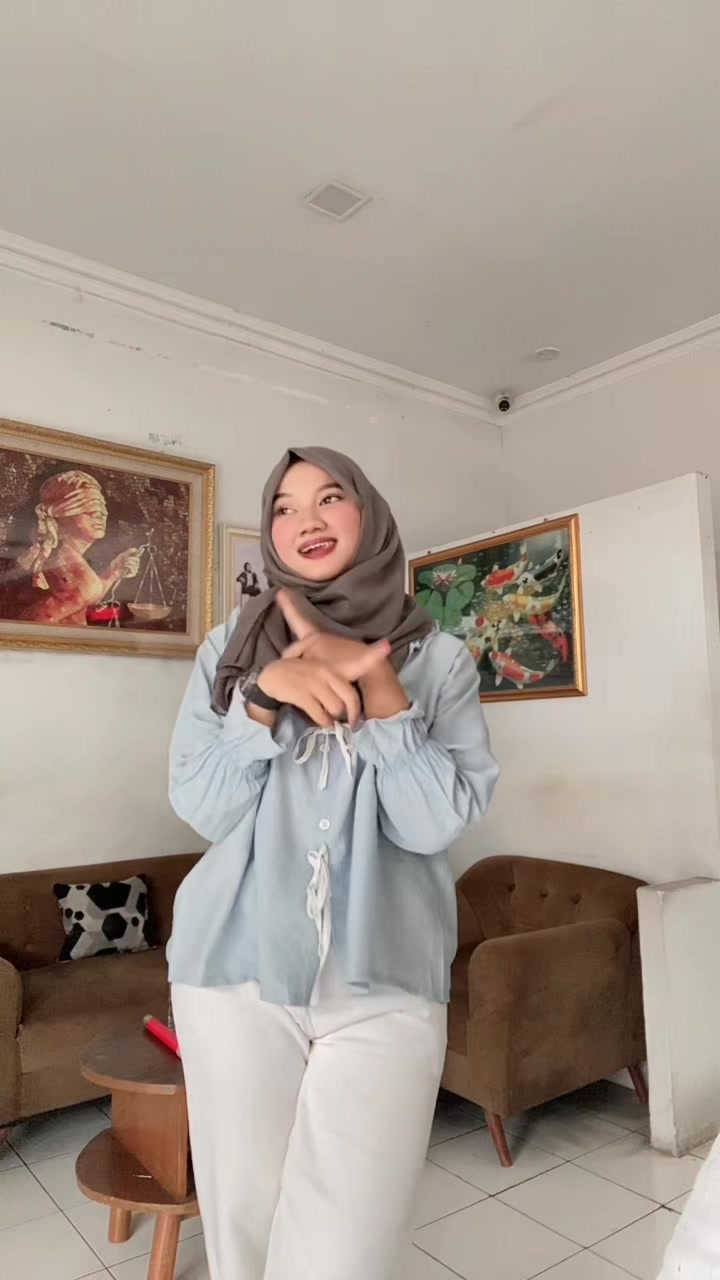 @Faniaaa