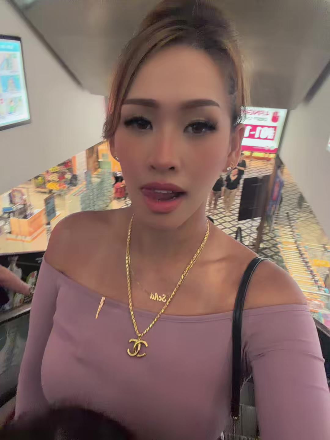 @Schastarz🇸🇬