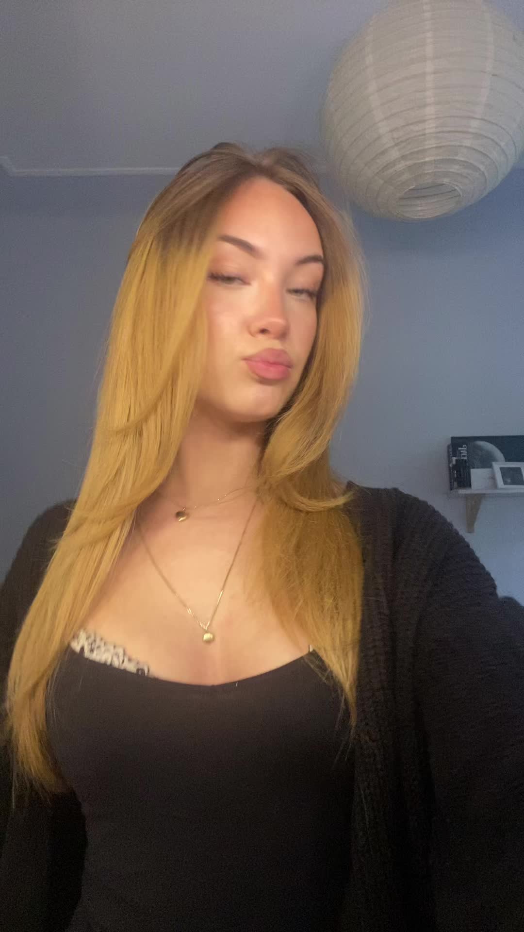 @𝐍𝐞𝐯𝐚 ❀