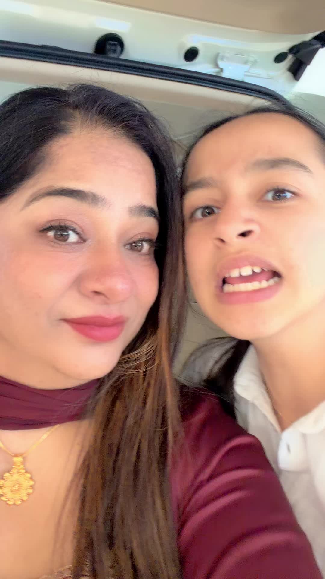 @⭐️Sandhusisters⭐️