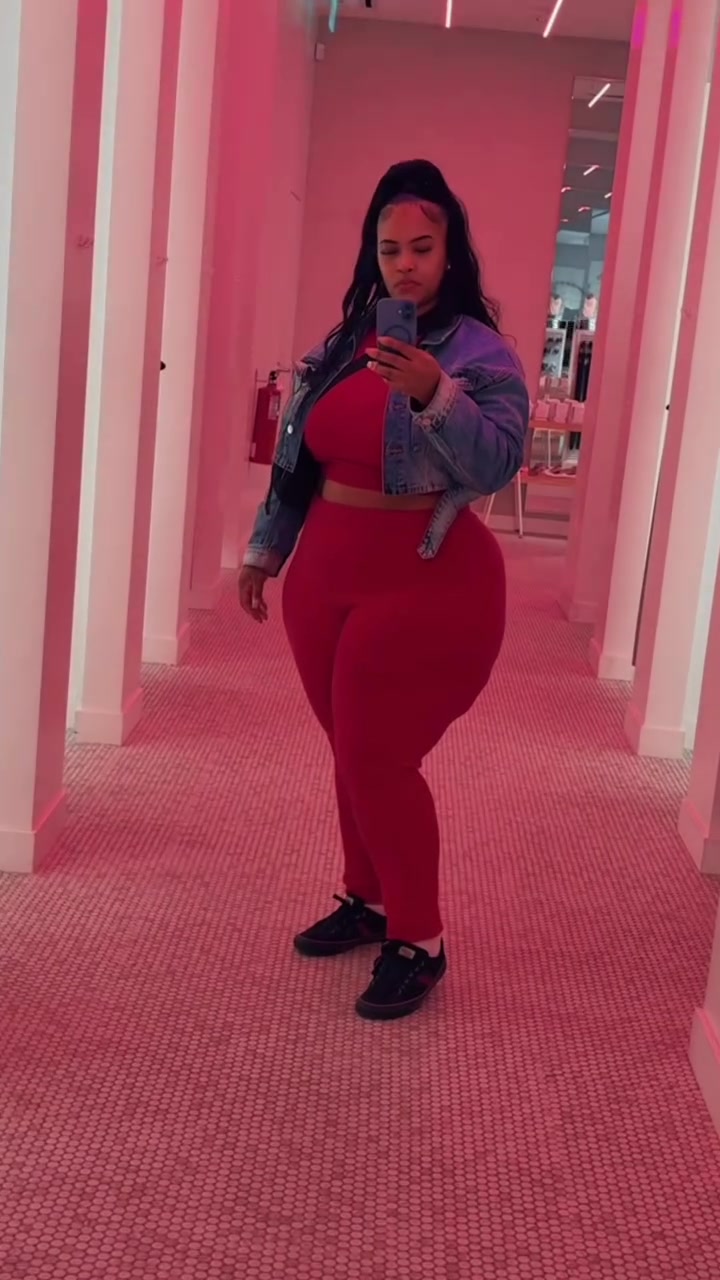 @theoneandonlykizz