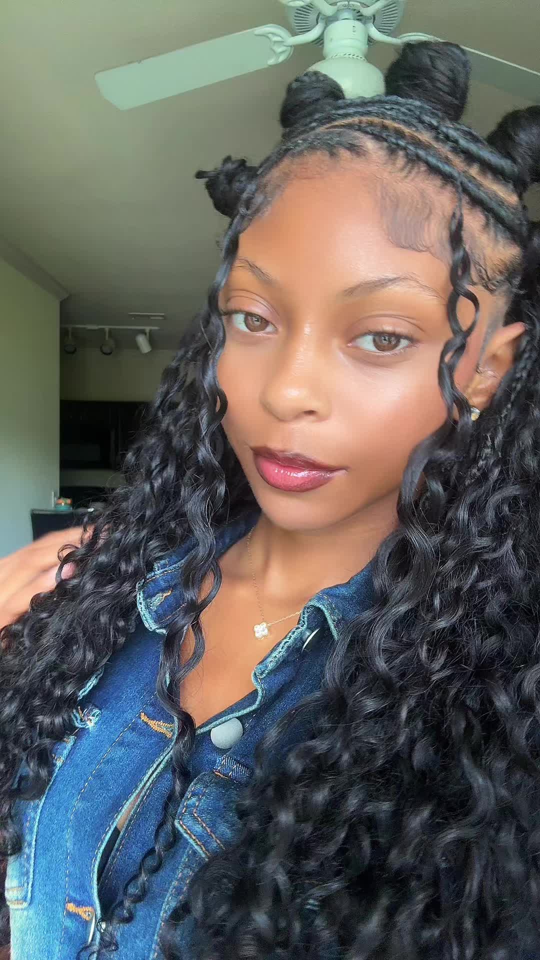 @Niya Riona