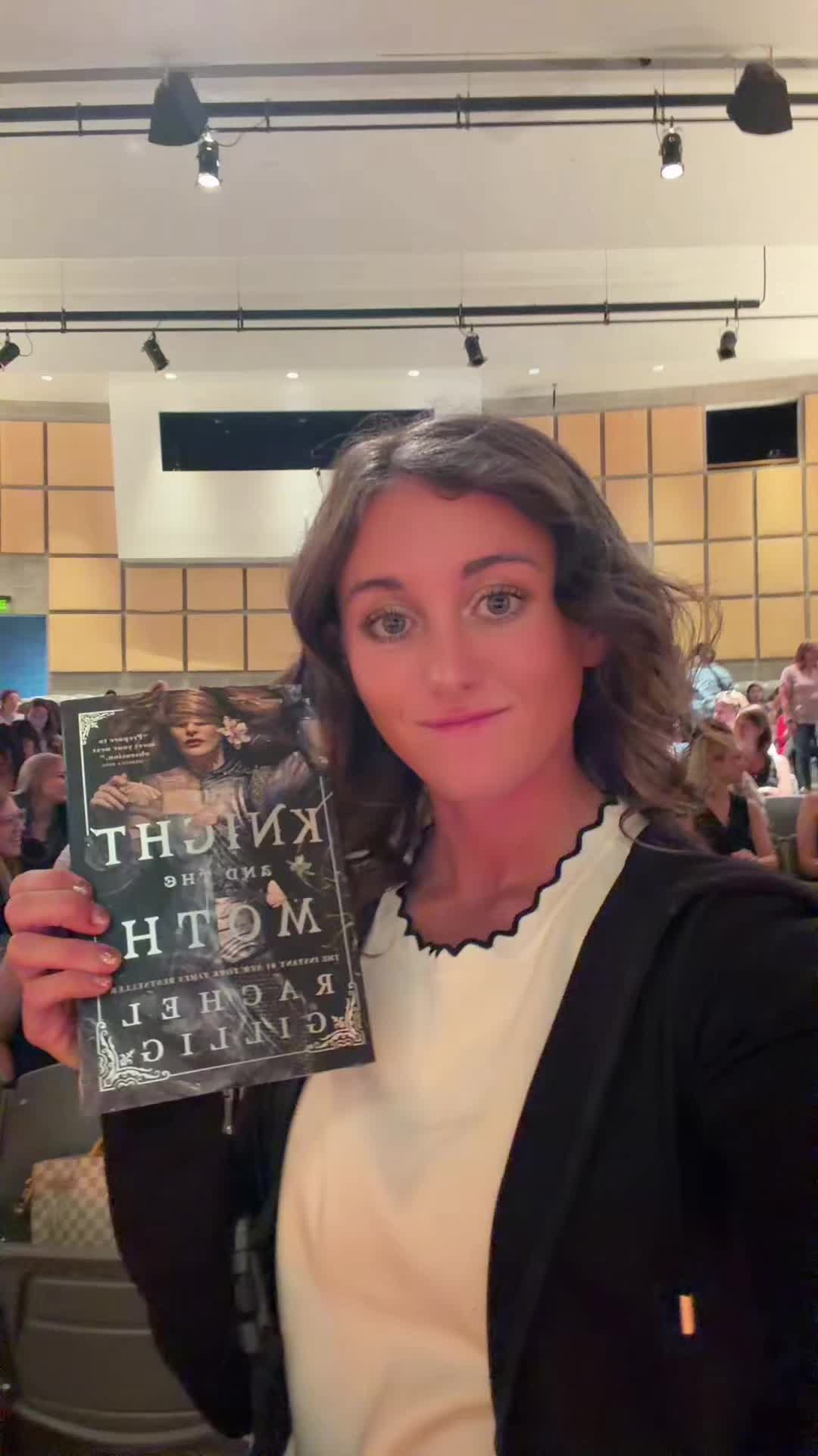 @madireadsmagic