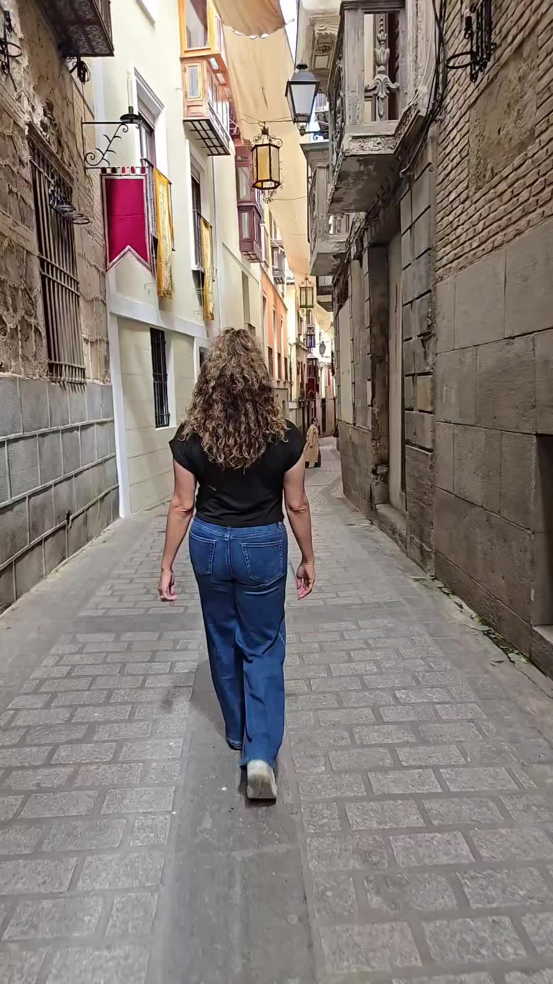 @Tawni