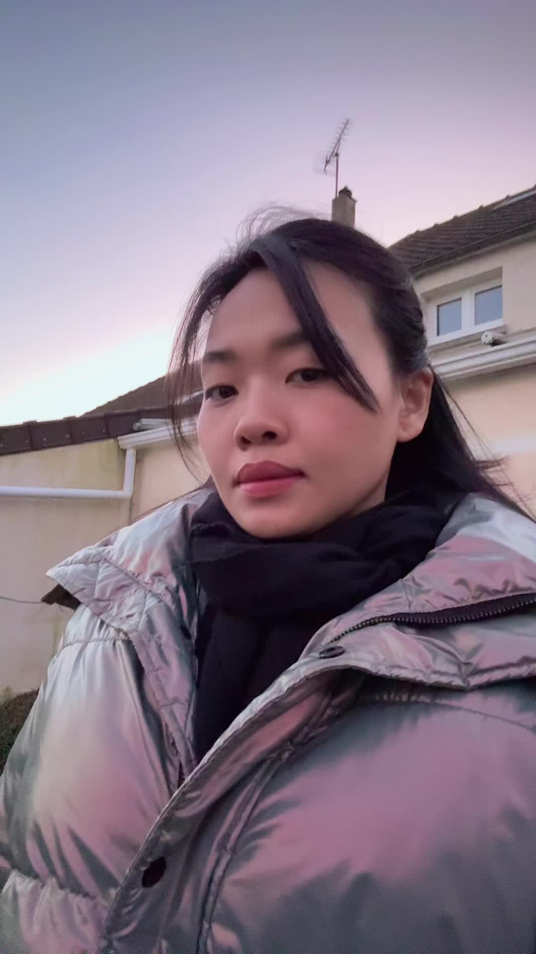 @N-gu-yen in France