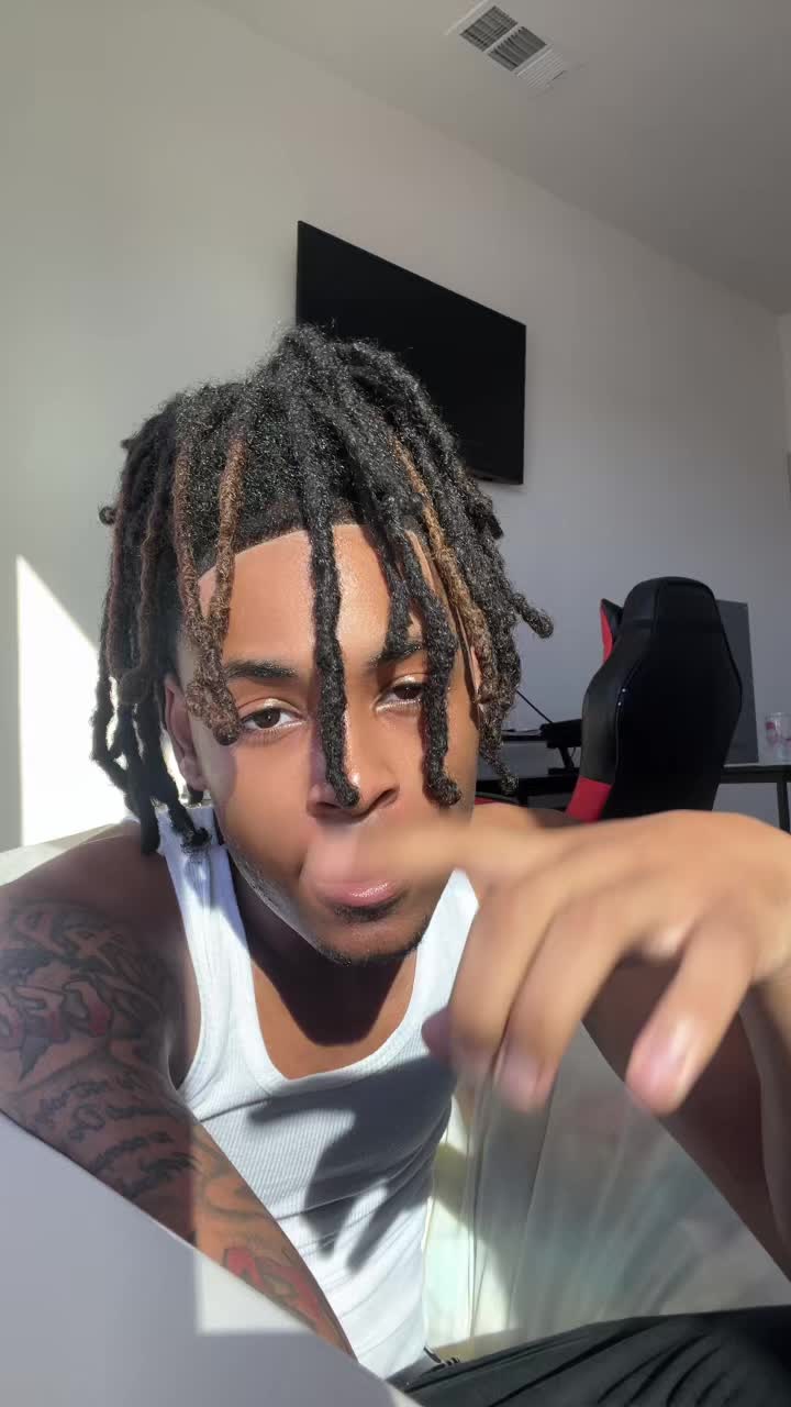 @EyeOf7ivin