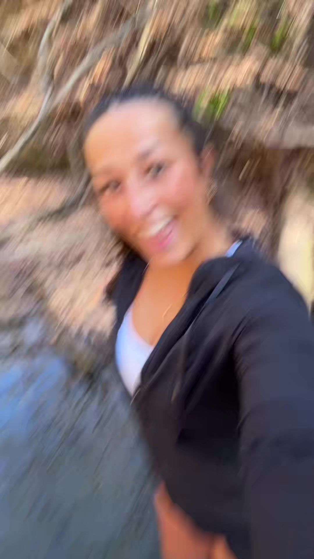 @bella