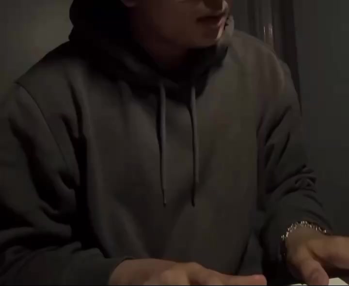 @....