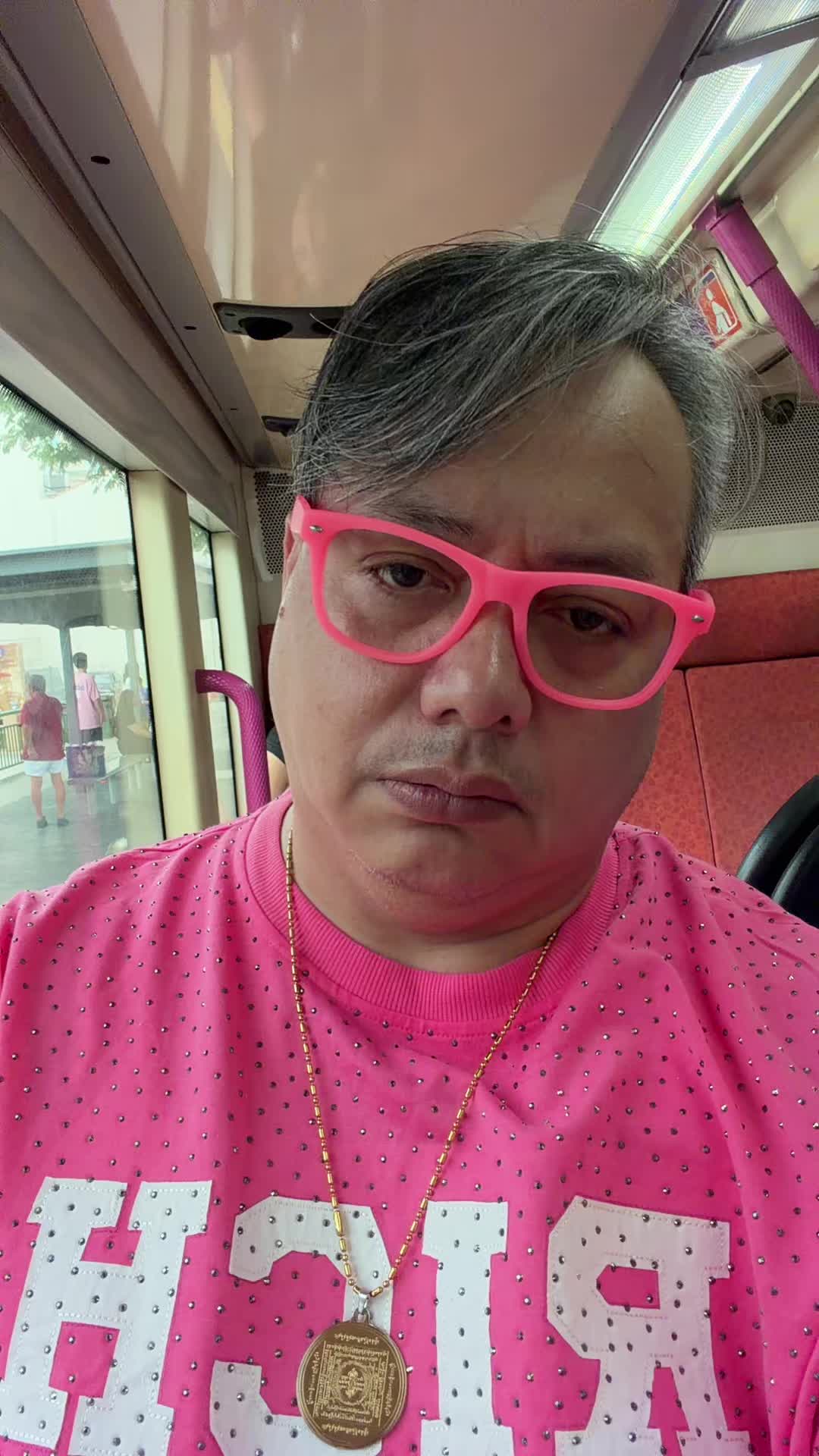 @iamDeEnormouS 🇸🇬