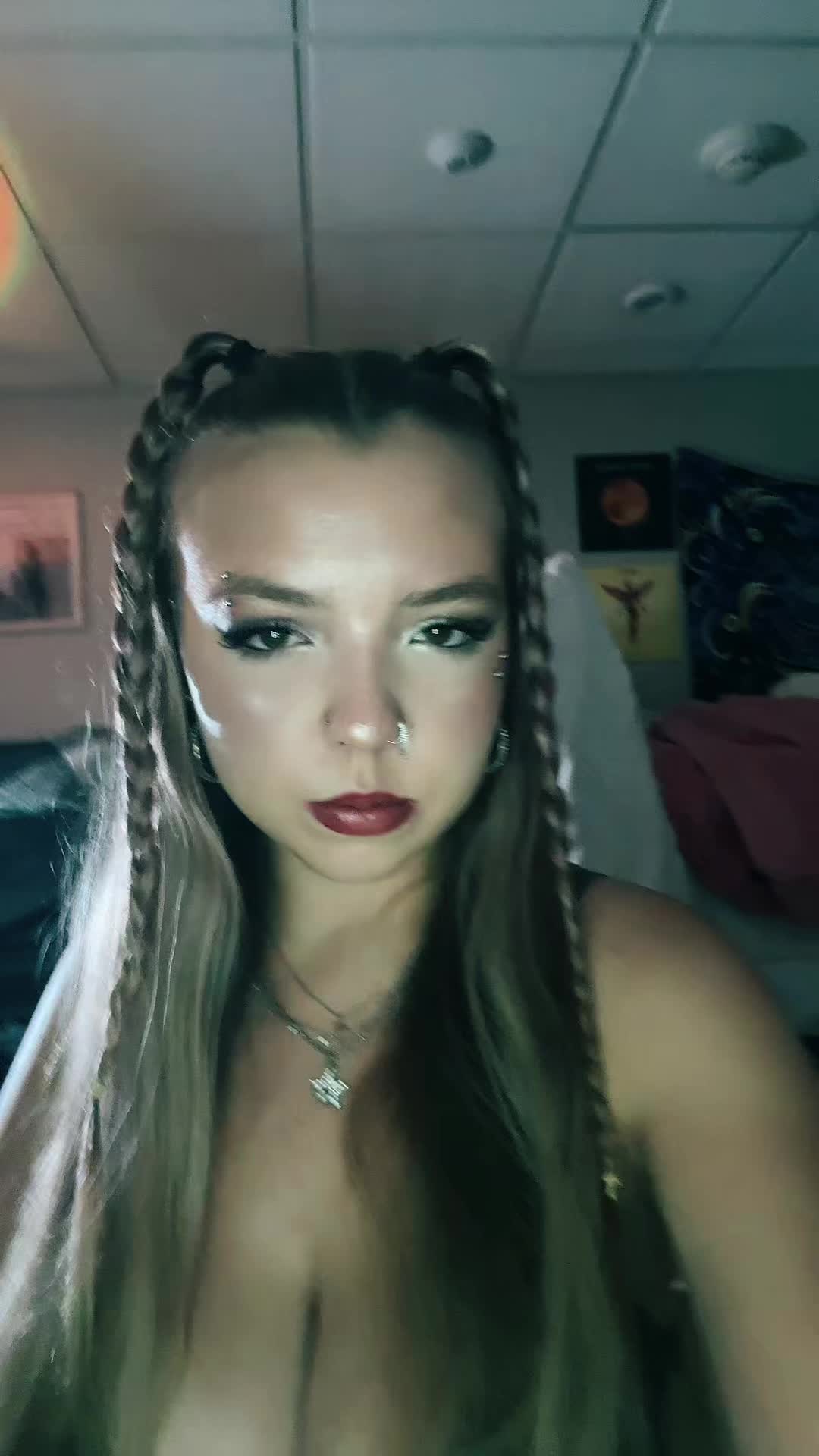 @leah