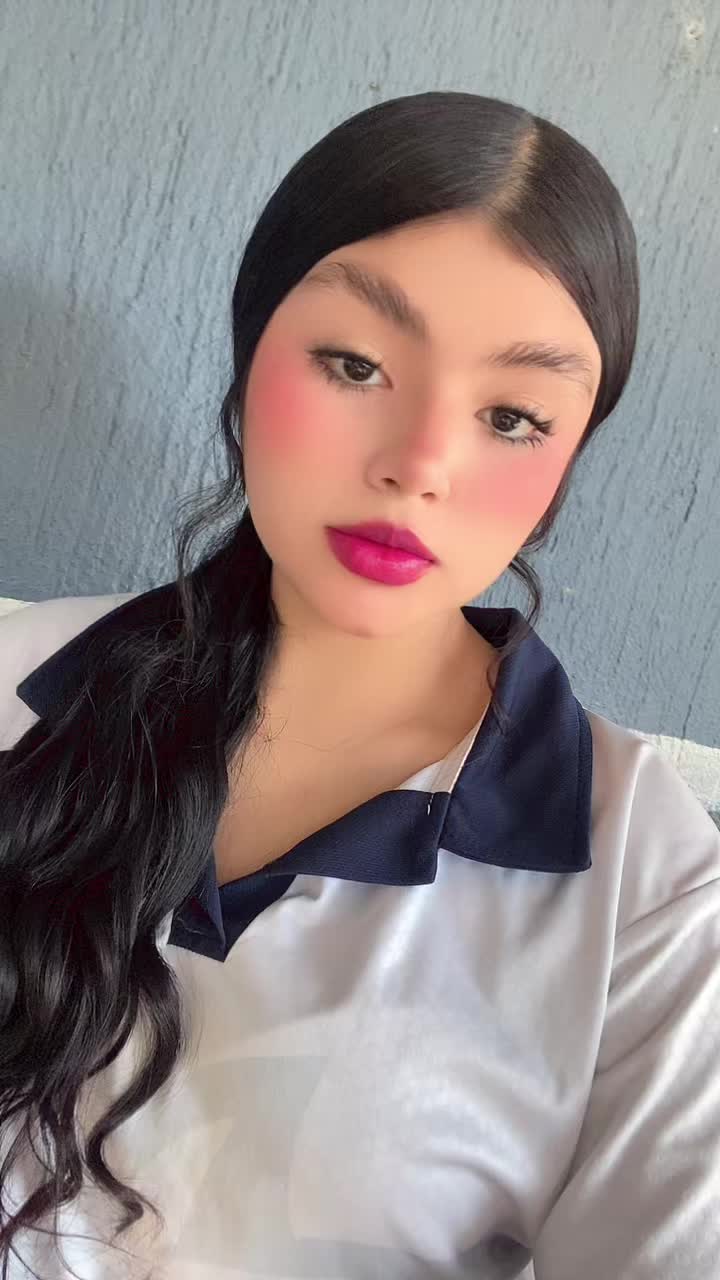 @Its_Leislani🍓