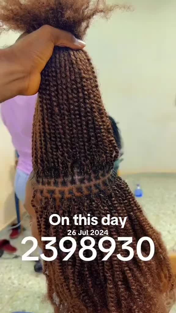 @HairVilage