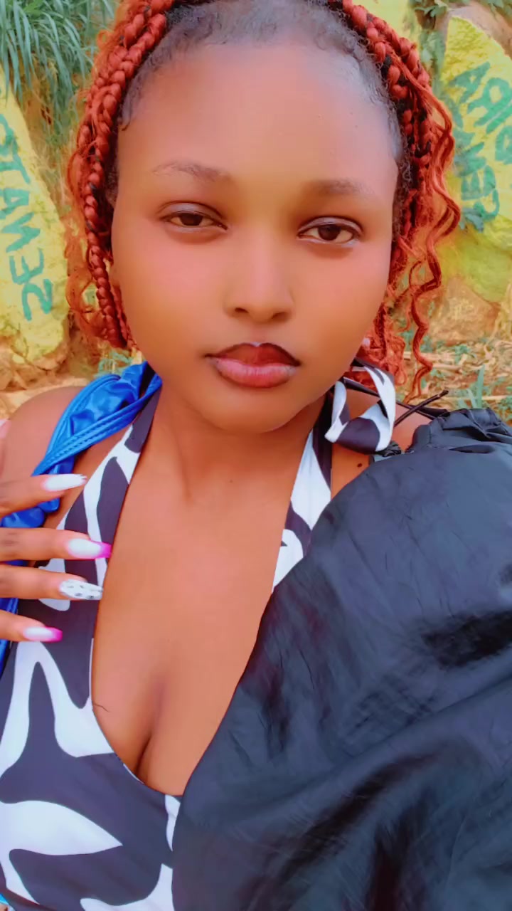 @m.e.l🦋