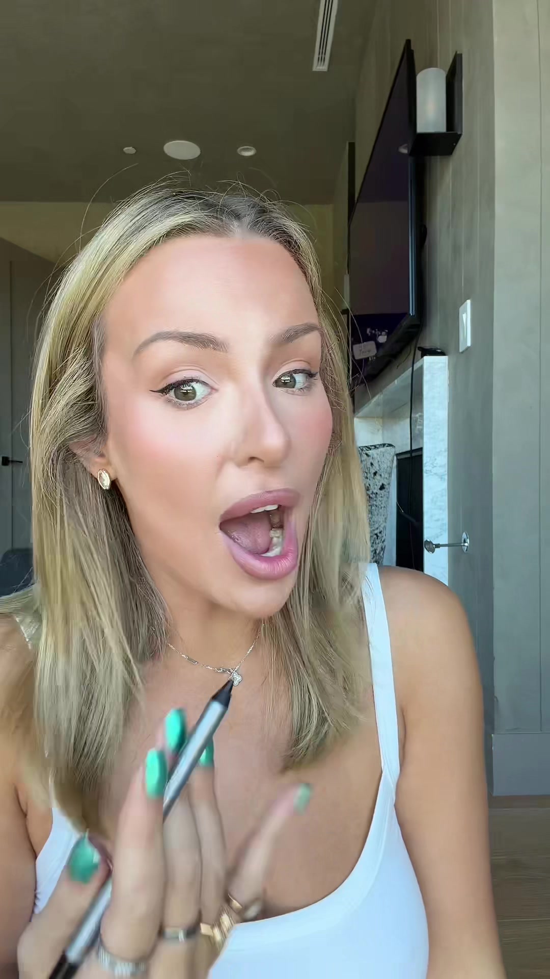 @Tana Mongeau