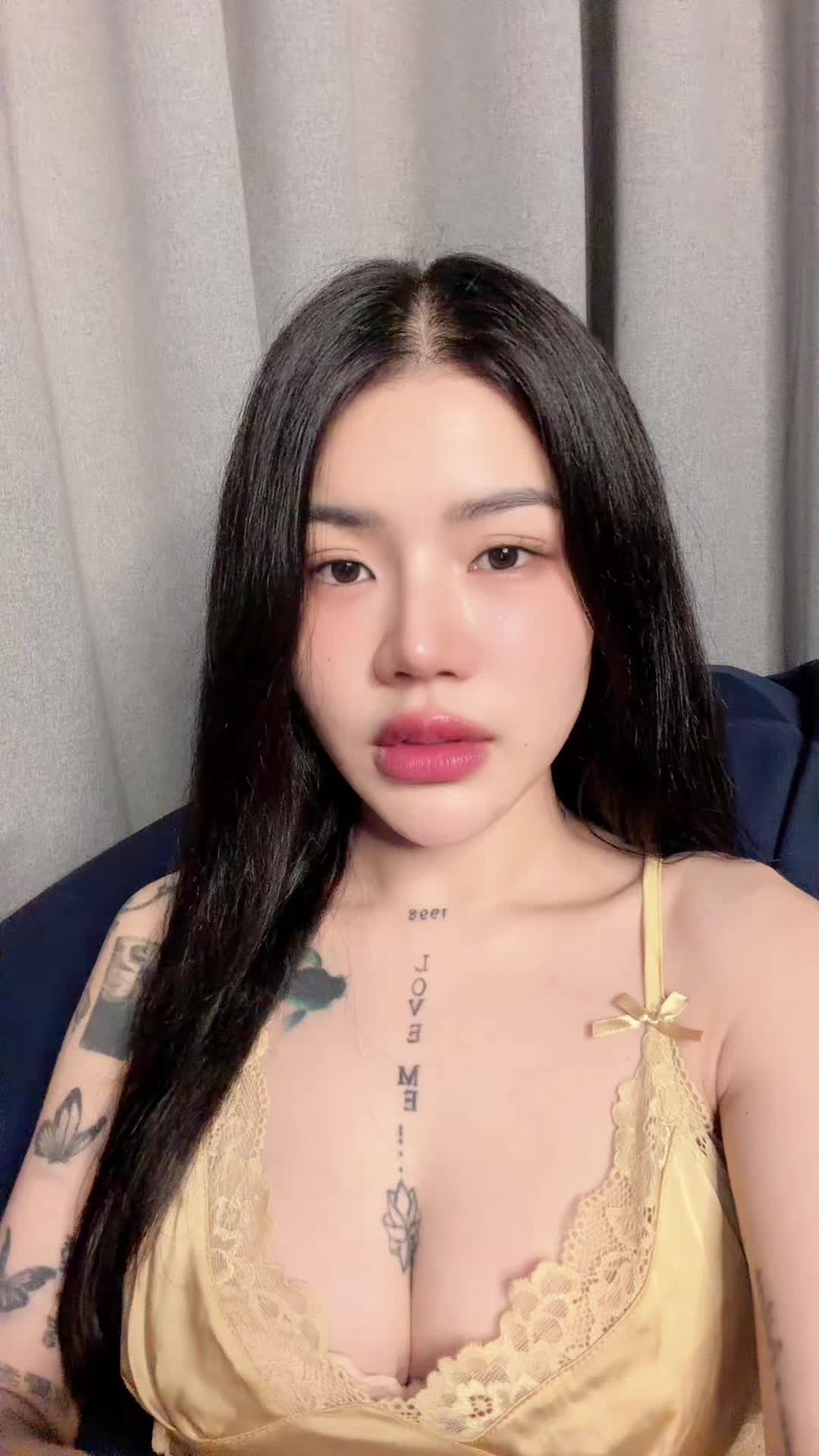 @♐️Tha zinoo🇲🇲王丽梅 🇨🇳5.7M✅