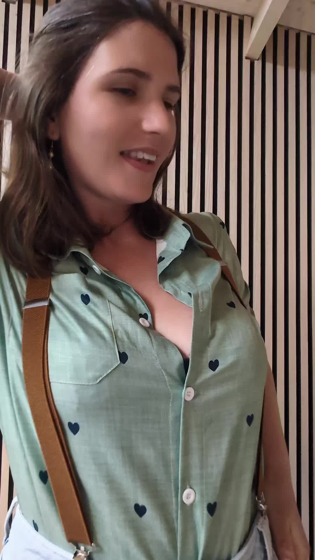 @justme-elena
