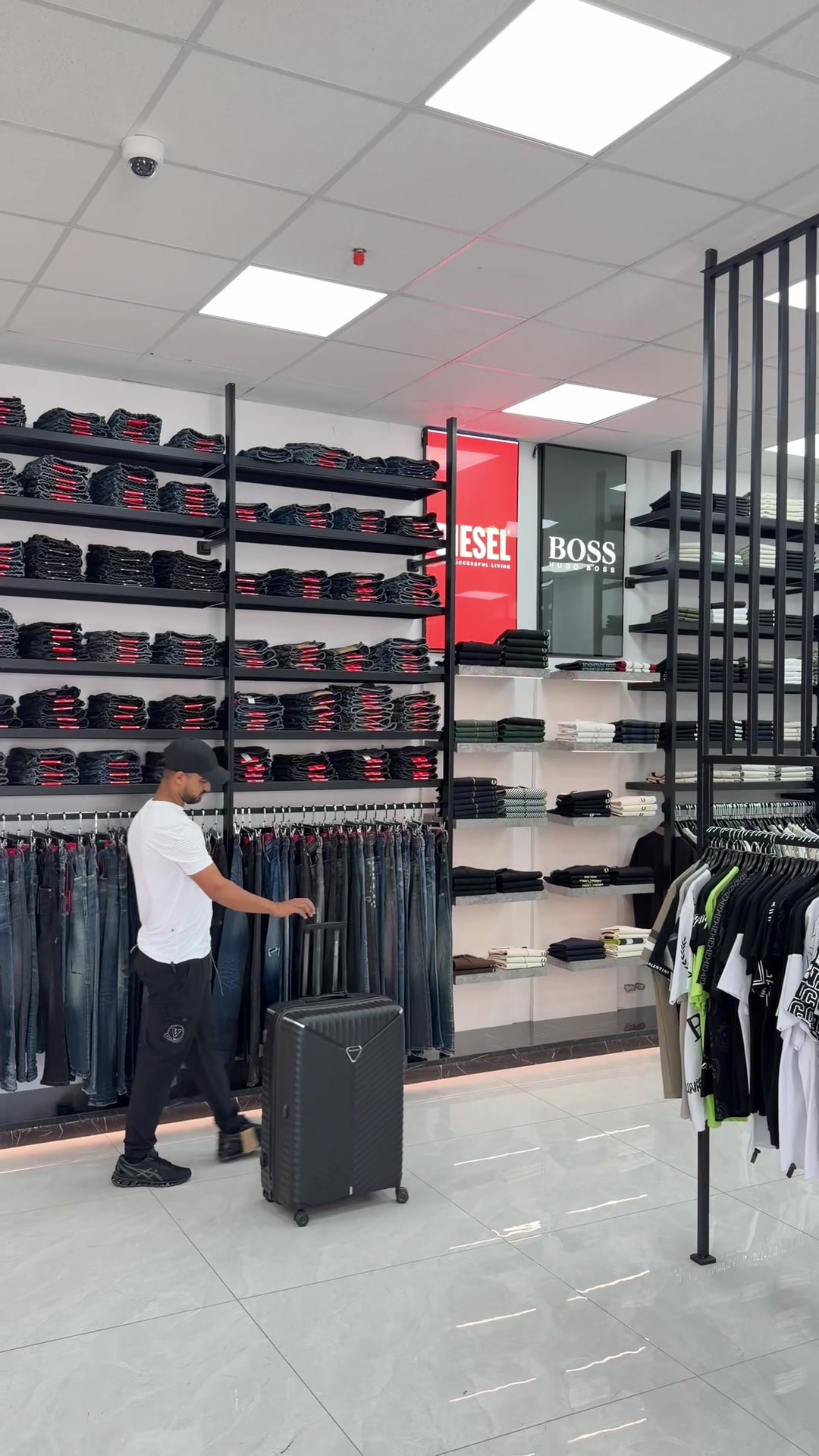 @CUPRA FOR MEN