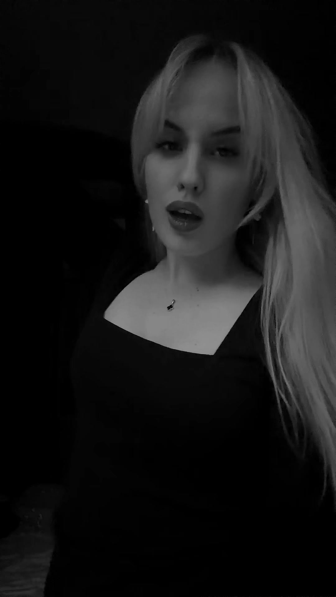@соникс@);;