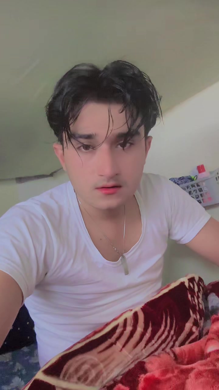 @čHöȚâ ŚêŤ1 🇦🇪💫💫