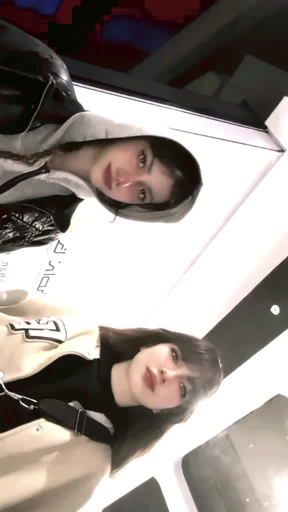 @Lily