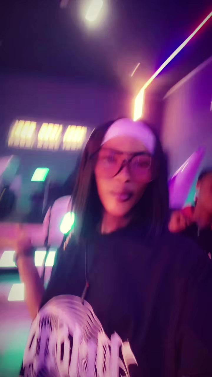 @Ayoni💕🤗💅