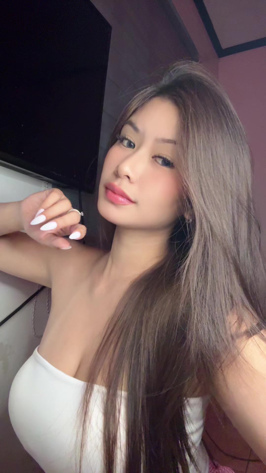@Chin