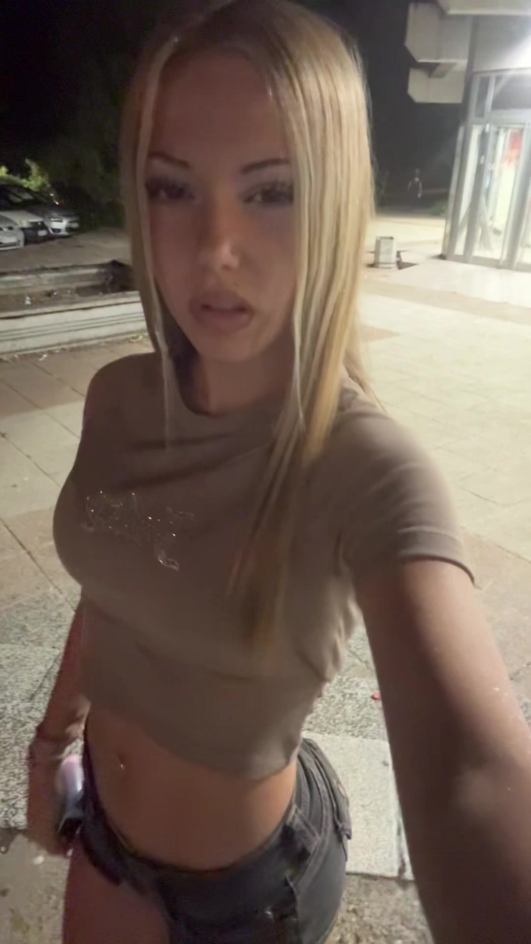 @user1364749252
