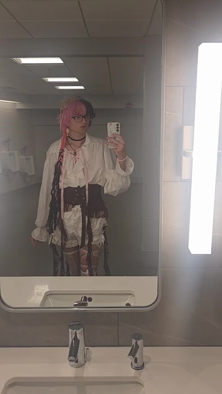 @✮CløധπBøι✮