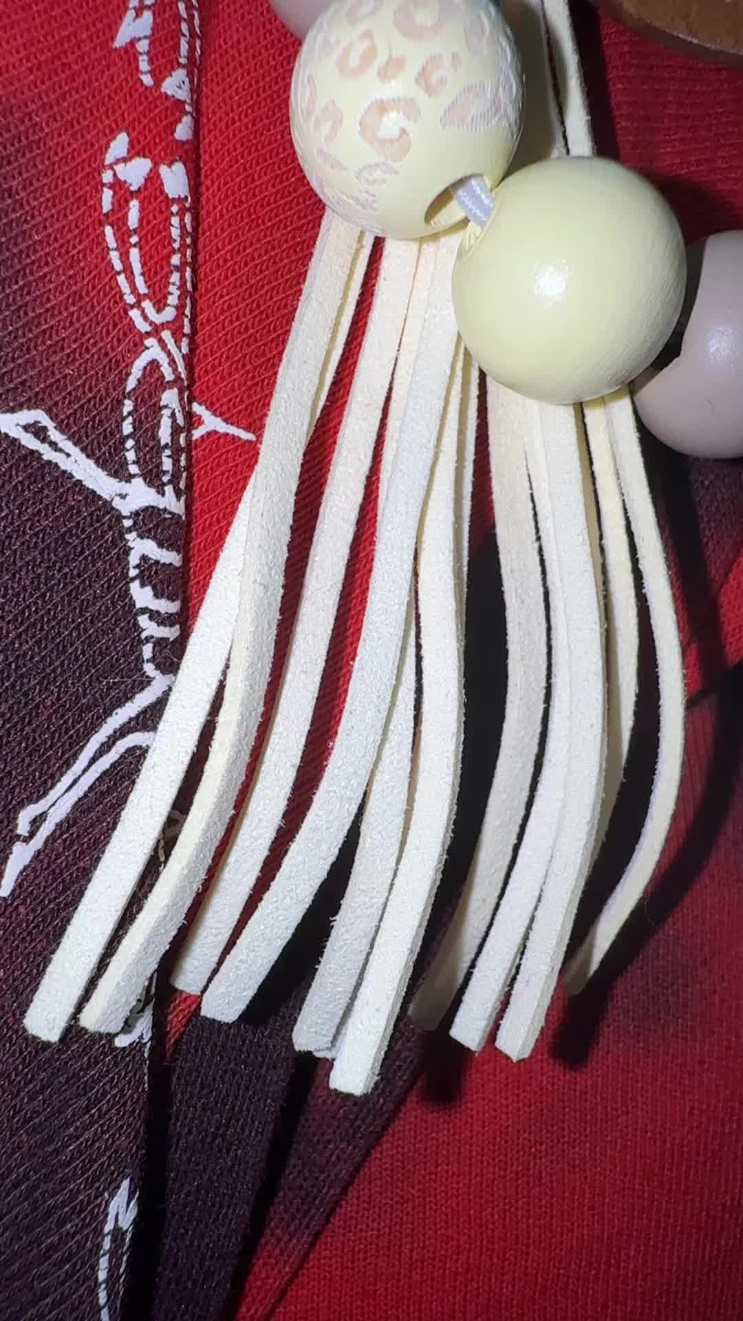 @𐦖