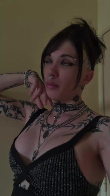 @🦂🖤♔♱A𝖓𝖌𝖎𝖊 𝕱𝖔𝖝♱♔🖤🦂