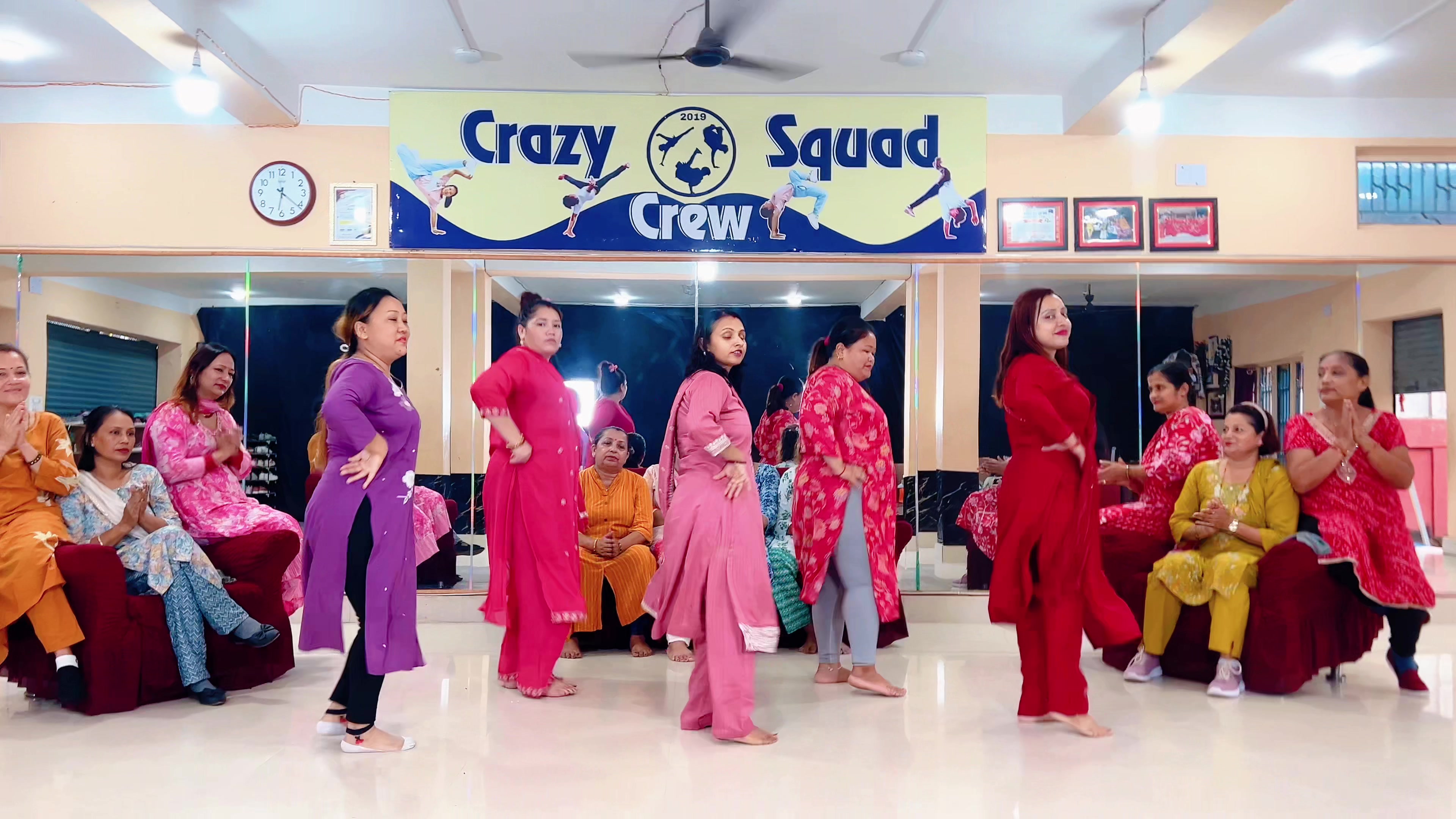 @Crazy Squad Crew